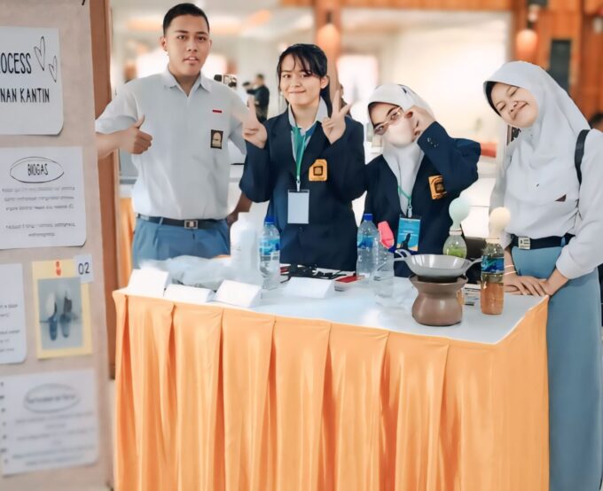 Membangun Keterampilan Soft: Kompetisi Debat dan Public Speaking untuk Siswa